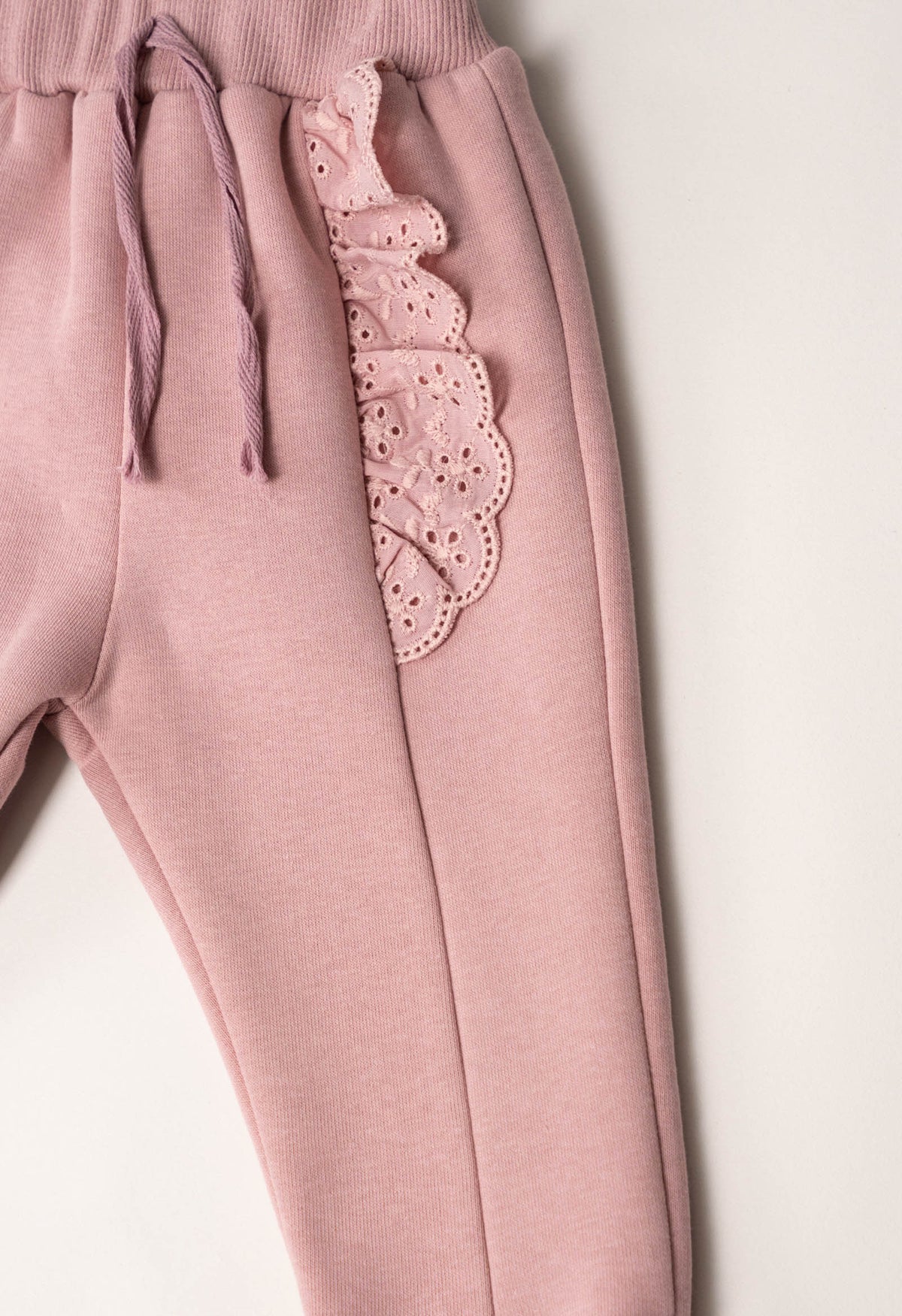 Completo Eyelet